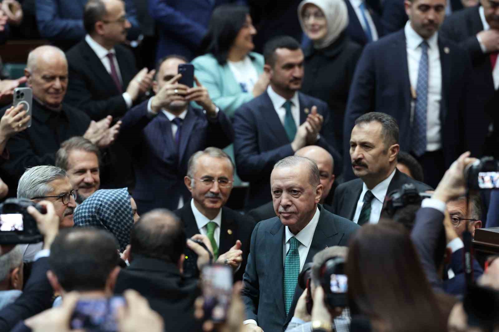 cumhurbaskani erdogan emeklilerimizin bu ayki emekli maas odemelerini one cekerek 14 marttan itibaren odemeye e3MkPBtf