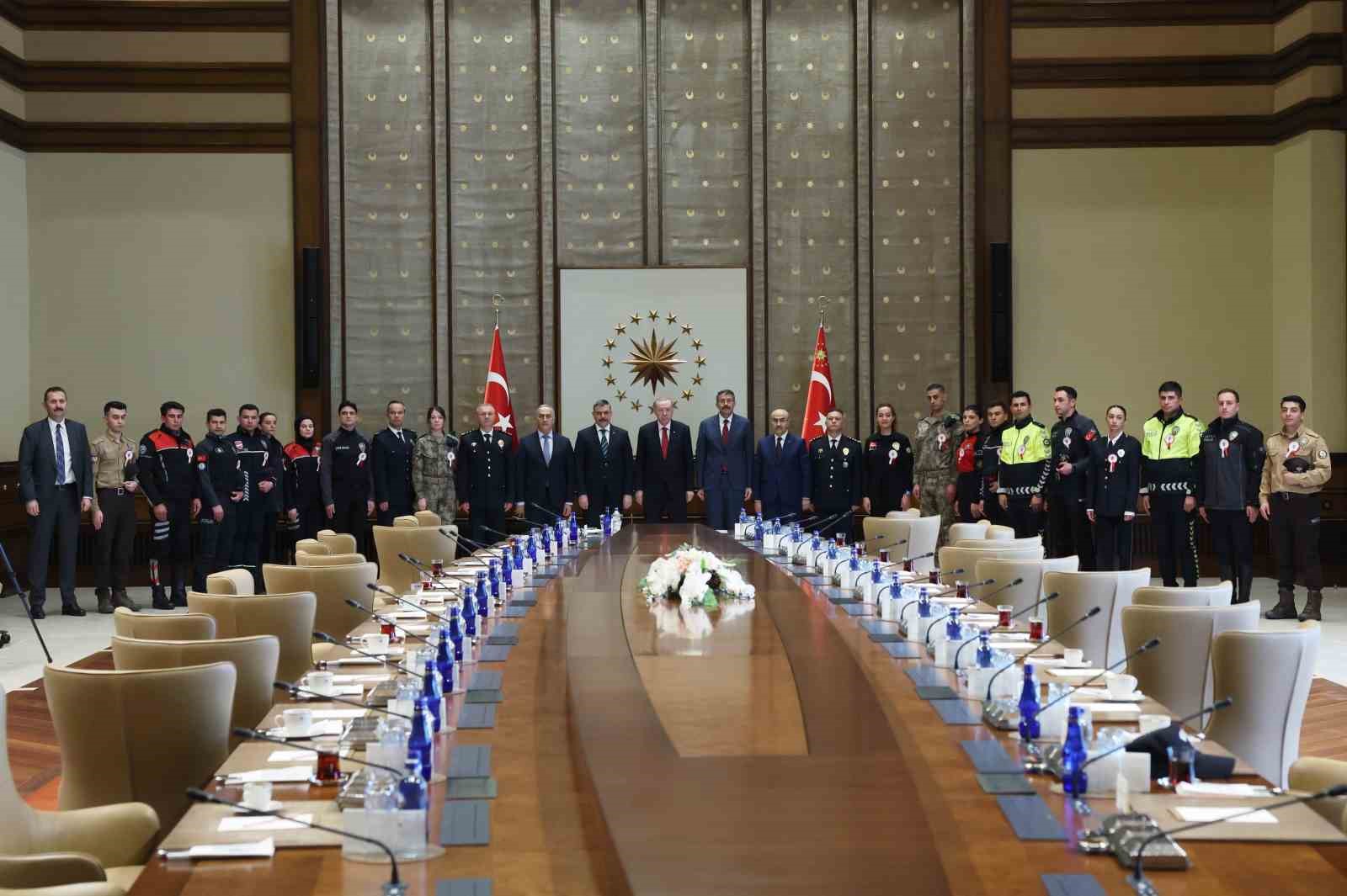 cumhurbaskani erdogan emniyet teskilatimiz suc ve suclularin tamamina karsi gozunu kirpmadan mucadele ediyor 2 8FphAzs4