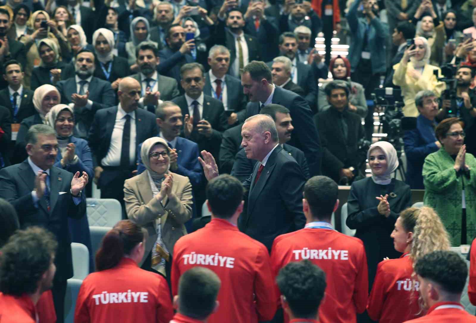 Cumhurbaşkanı Erdoğan: "Engelli vatandaşlarımızın sorunlarını çözüme ulaştırmak birincil önceliğimizdir" 16 cumhurbaskani erdogan engelli vatandaslarimizin sorunlarini cozume ulastirmak birincil onceligimizdir 12 hbXcGLli
