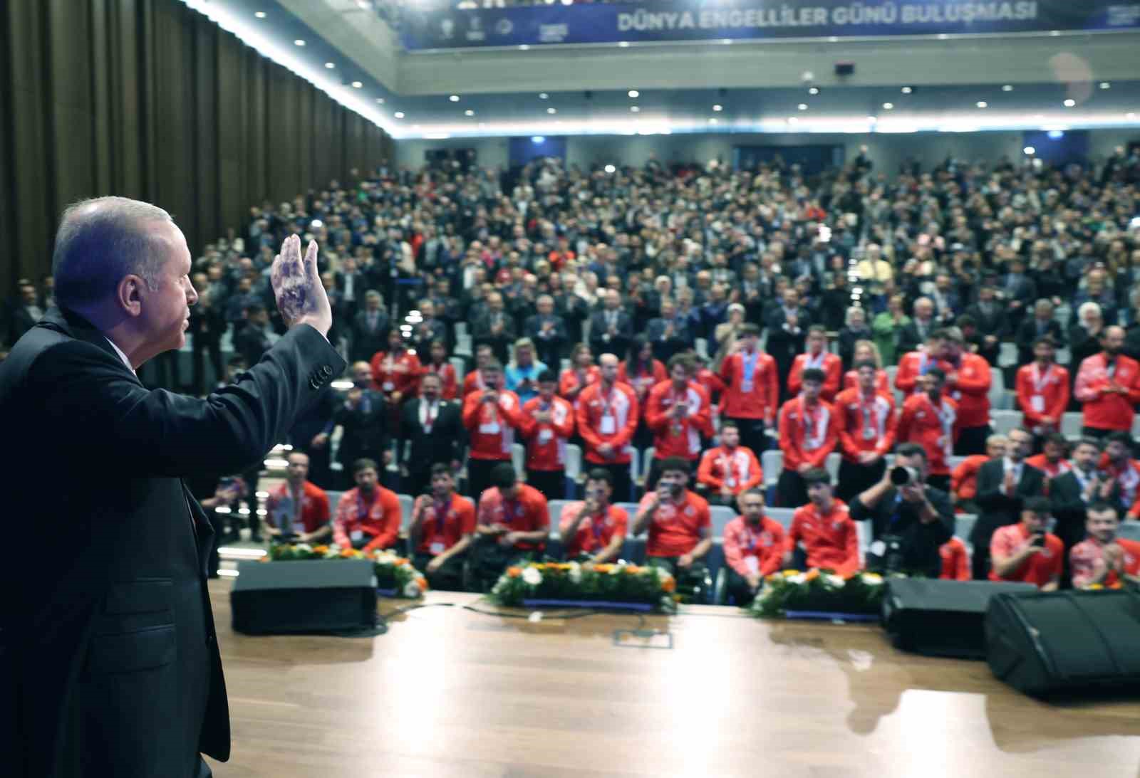 Cumhurbaşkanı Erdoğan: "Engelli vatandaşlarımızın sorunlarını çözüme ulaştırmak birincil önceliğimizdir" 9 cumhurbaskani erdogan engelli vatandaslarimizin sorunlarini cozume ulastirmak birincil onceligimizdir 5 f7KLBkQE