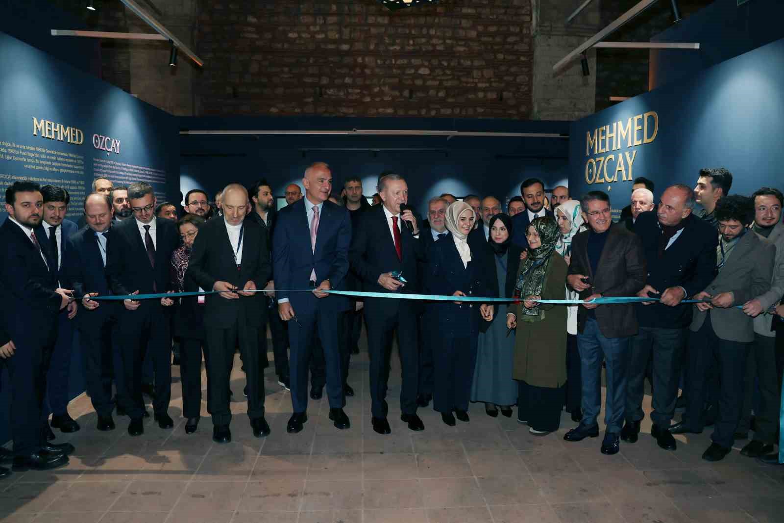 cumhurbaskani erdogan eski kuzey deniz saha komutanligini duzenledik hediye edilen eserleri orada sergileyecegiz 1 a3DHUdKP