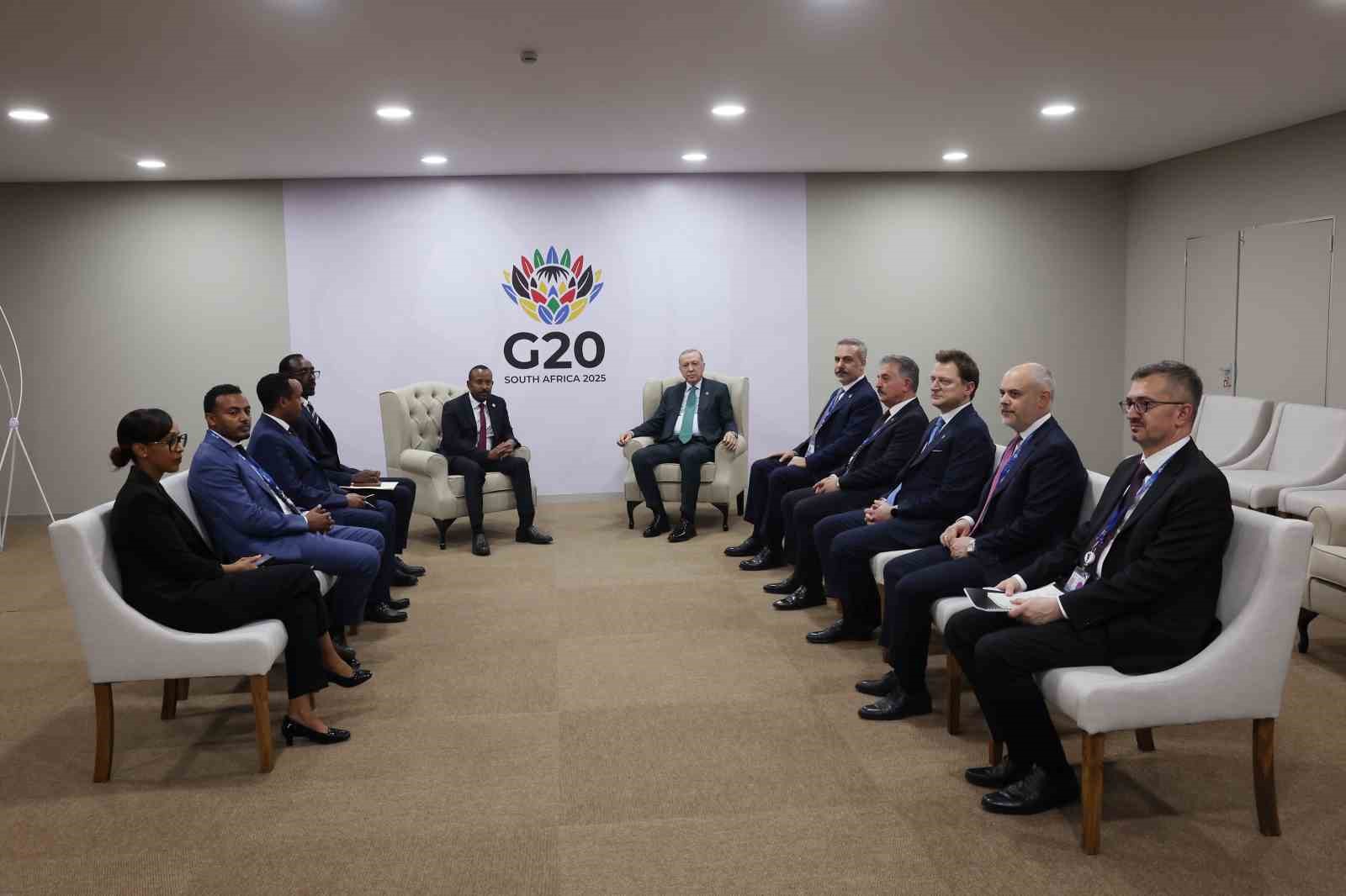 cumhurbaskani erdogan etiyopya basbakani aliyi kabul etti 1 MRUAZdvU