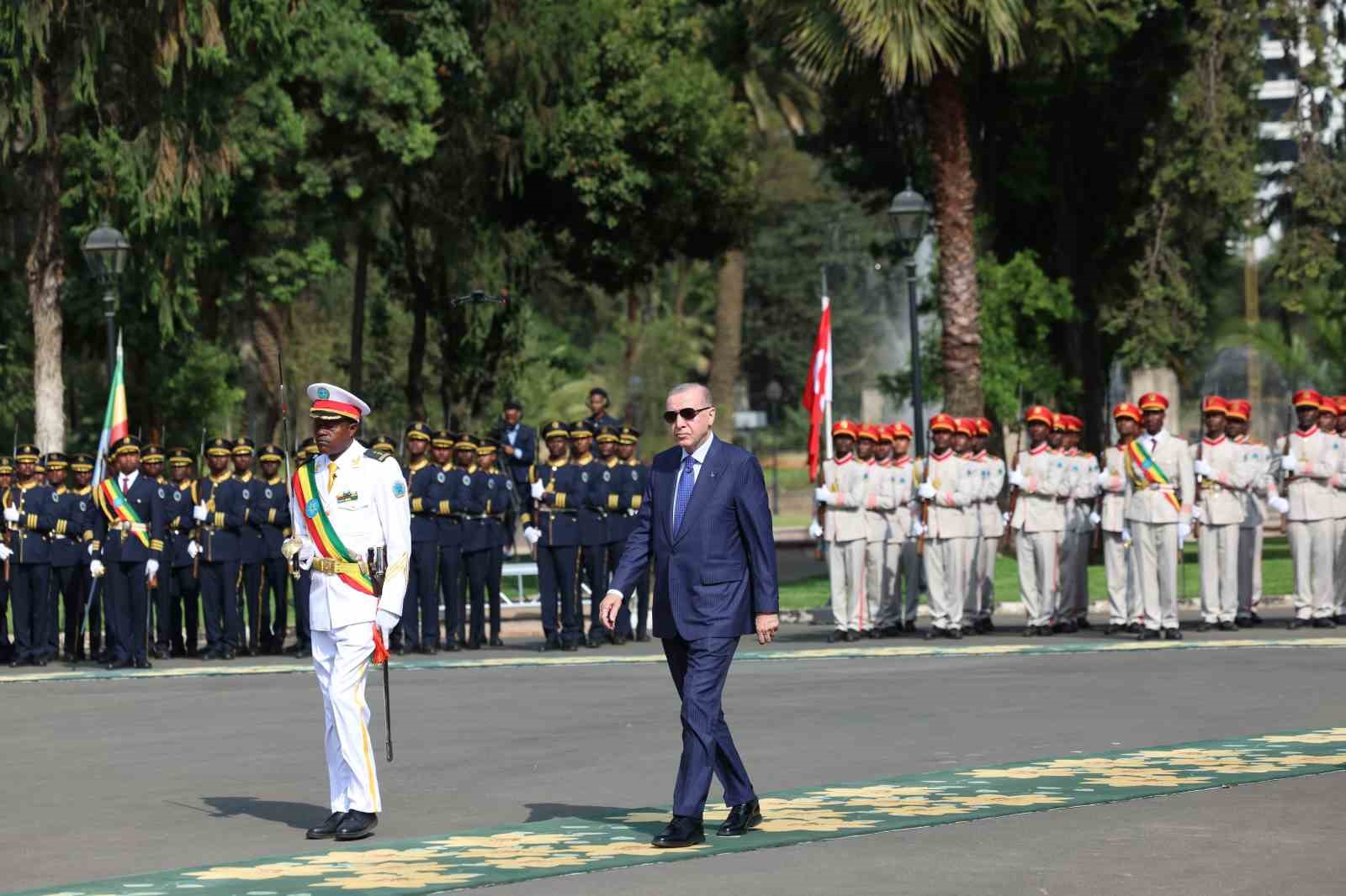 cumhurbaskani erdogan etiyopyada resmi torenle karsilandi 15