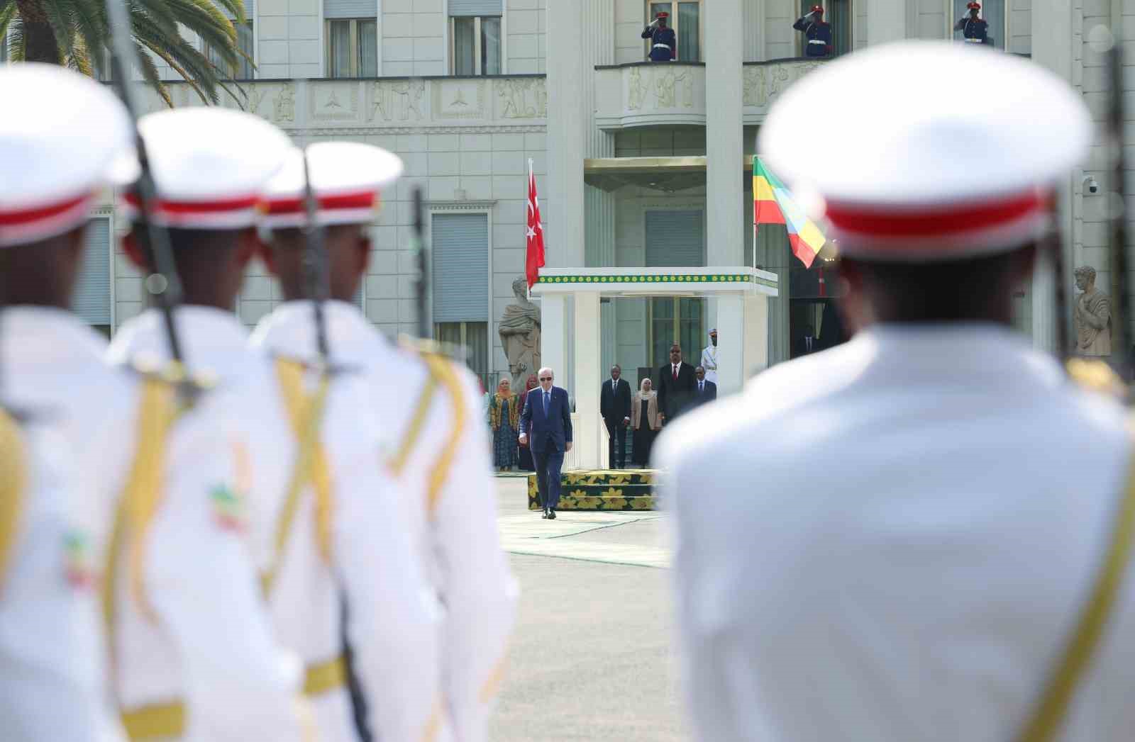 cumhurbaskani erdogan etiyopyada resmi torenle karsilandi 21 QbafXHZd