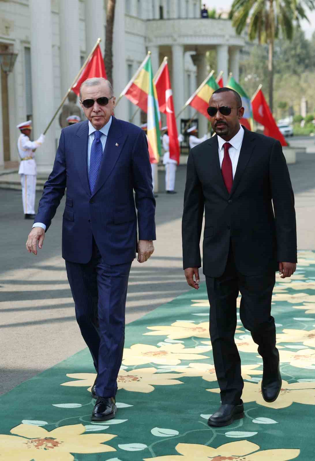 cumhurbaskani erdogan etiyopyada resmi torenle karsilandi 29 31Xsu6vC