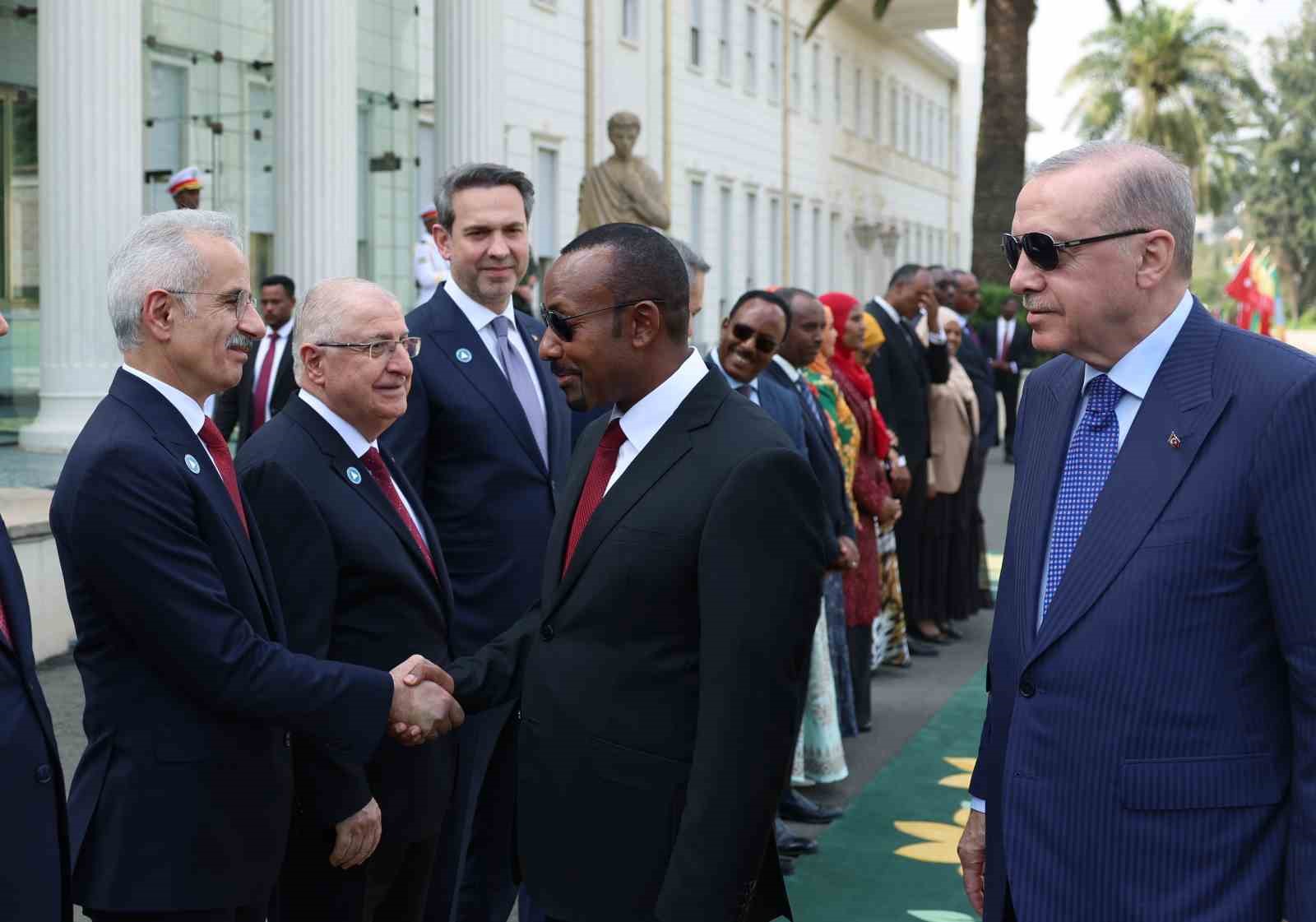 cumhurbaskani erdogan etiyopyada resmi torenle karsilandi 5 UGfNXh5u