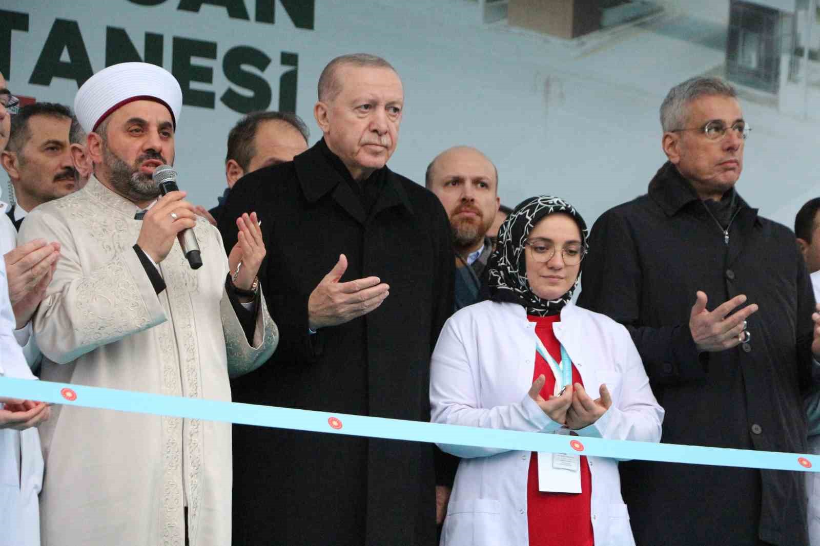 cumhurbaskani erdogan etrafimizda fuzeler ucusuyor ama ana muhalefetin umurunda bile degil 1 anAhyHDk
