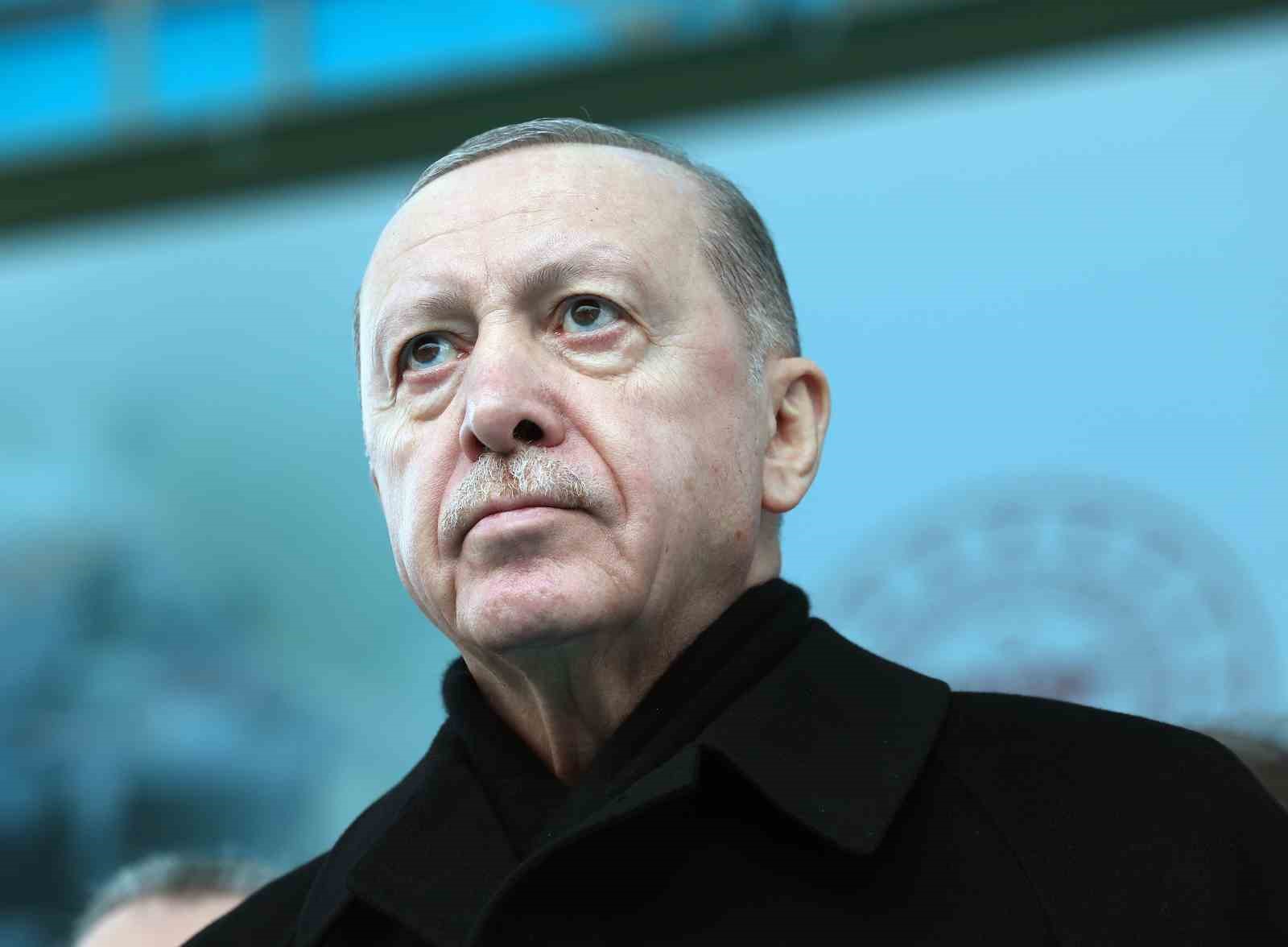 cumhurbaskani erdogan etrafimizda fuzeler ucusuyor ama ana muhalefetin umurunda bile degil 35