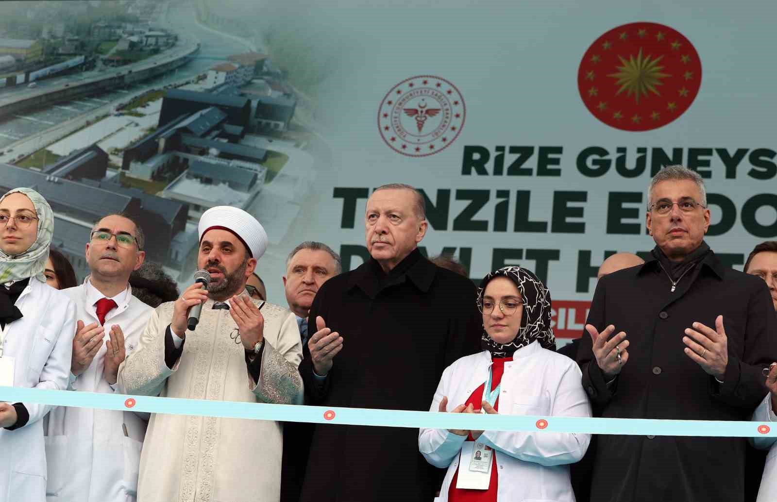 cumhurbaskani erdogan etrafimizda fuzeler ucusuyor ama ana muhalefetin umurunda bile degil 36 regppFDX