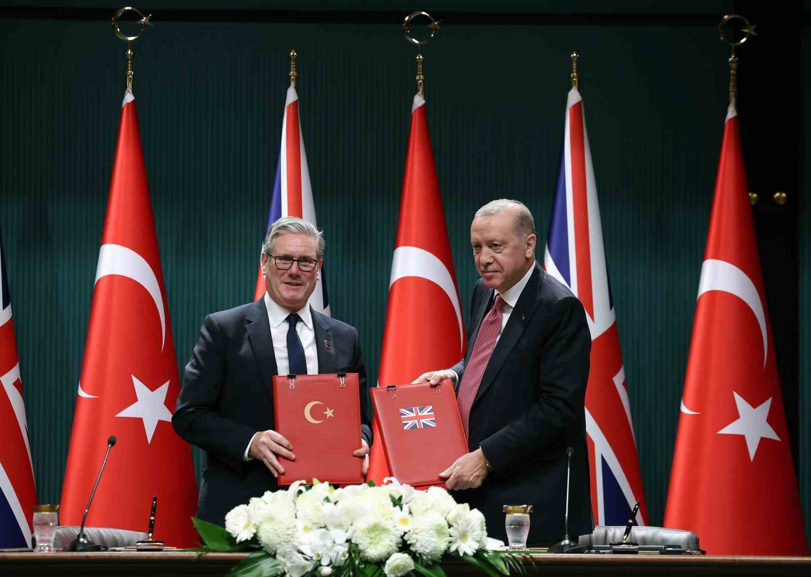 cumhurbaskani erdogan eurofighter icin anlasmalar imzalandi 6 z4RaTaV8