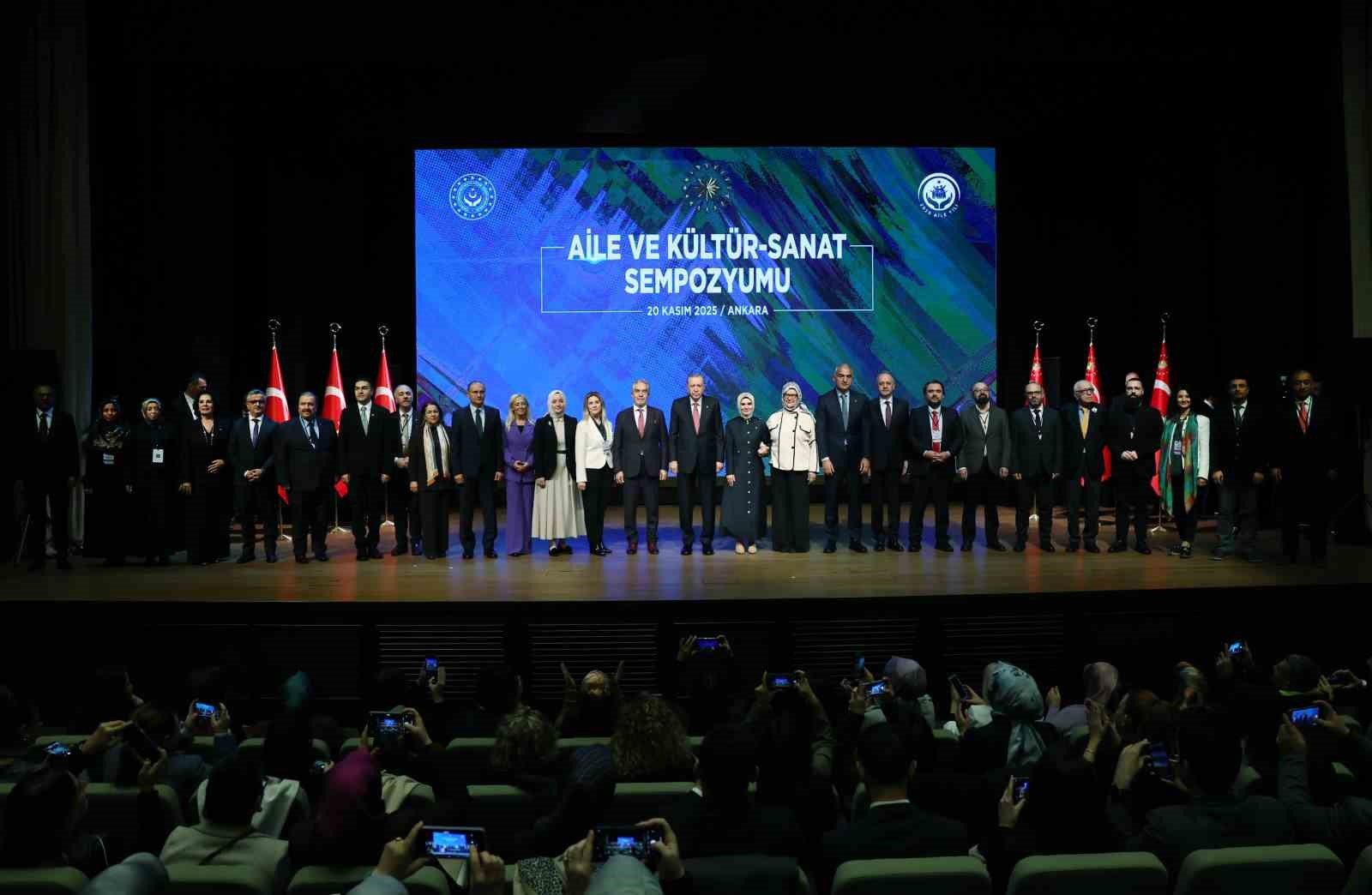 cumhurbaskani erdogan evlenecek genclerimize insallah yilbasindan itibaren daha yuksek tutarda destekler verecegiz 2 UlszyQwJ