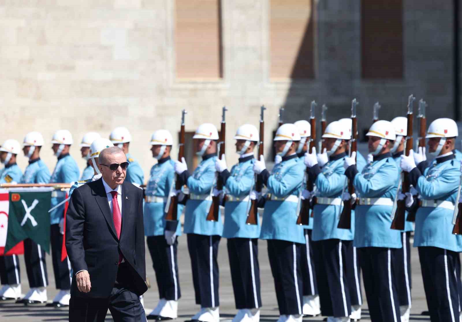 Cumhurbaşkanı Erdoğan: "FETÖ’cü teröristler, yeminli Türkiye düşmanlarına hizmetkar olmayı sürdürüyorlar" 28 cumhurbaskani erdogan fetocu teroristler yeminli turkiye dusmanlarina hizmetkar olmayi surduruyorlar 24 4AY2GnRk
