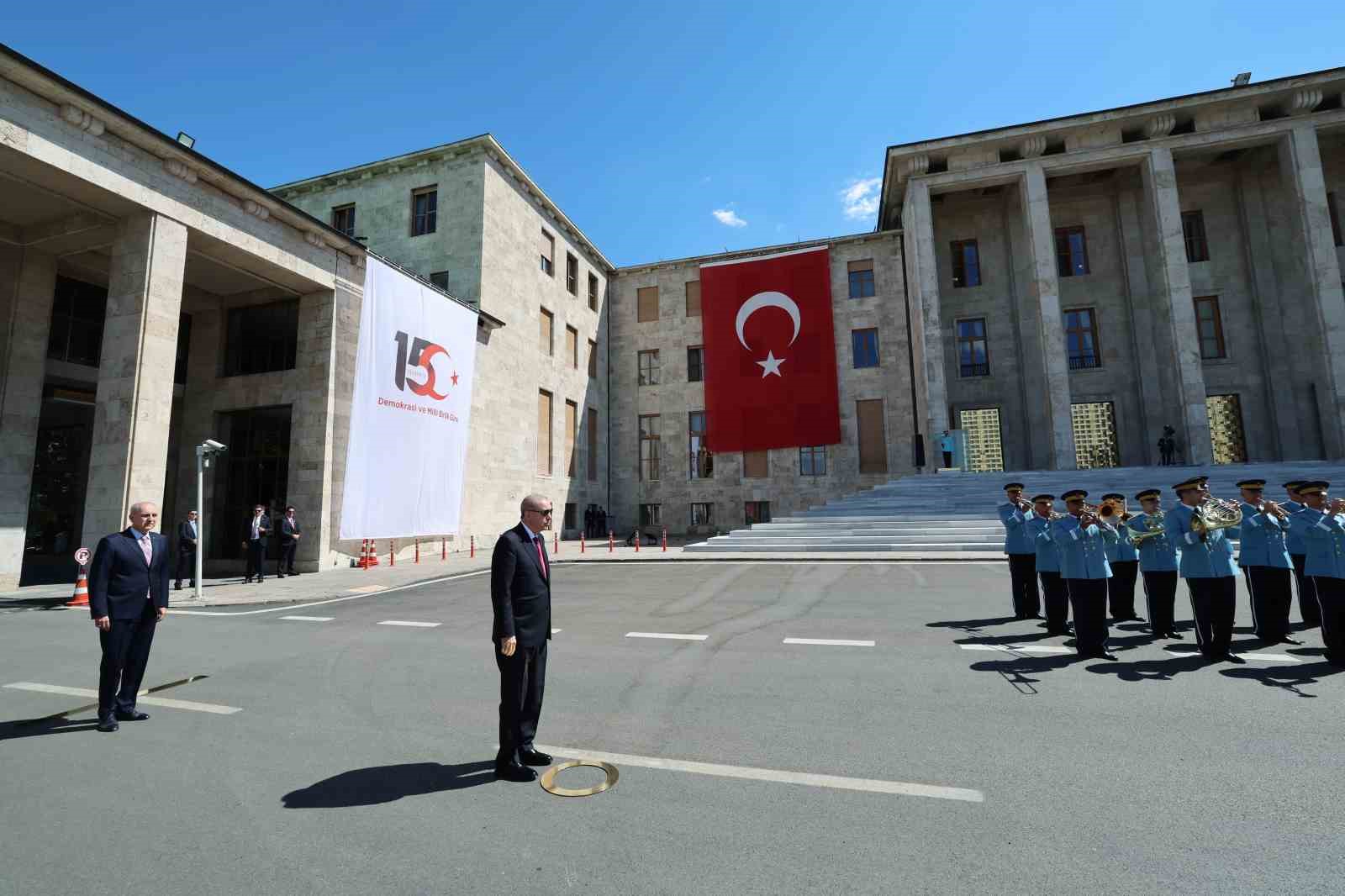Cumhurbaşkanı Erdoğan: "FETÖ’cü teröristler, yeminli Türkiye düşmanlarına hizmetkar olmayı sürdürüyorlar" 7 cumhurbaskani erdogan fetocu teroristler yeminli turkiye dusmanlarina hizmetkar olmayi surduruyorlar 3 4OOtyqmw