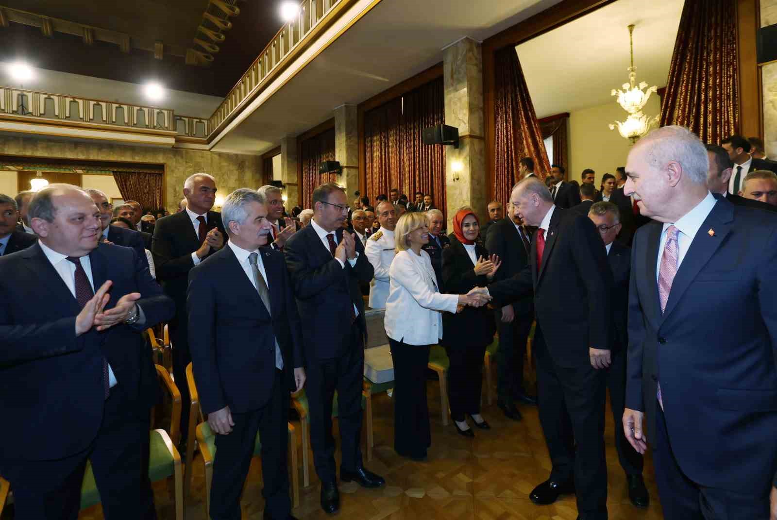 Cumhurbaşkanı Erdoğan: "FETÖ’cü teröristler, yeminli Türkiye düşmanlarına hizmetkar olmayı sürdürüyorlar" 10 cumhurbaskani erdogan fetocu teroristler yeminli turkiye dusmanlarina hizmetkar olmayi surduruyorlar 6 gQAObNbt