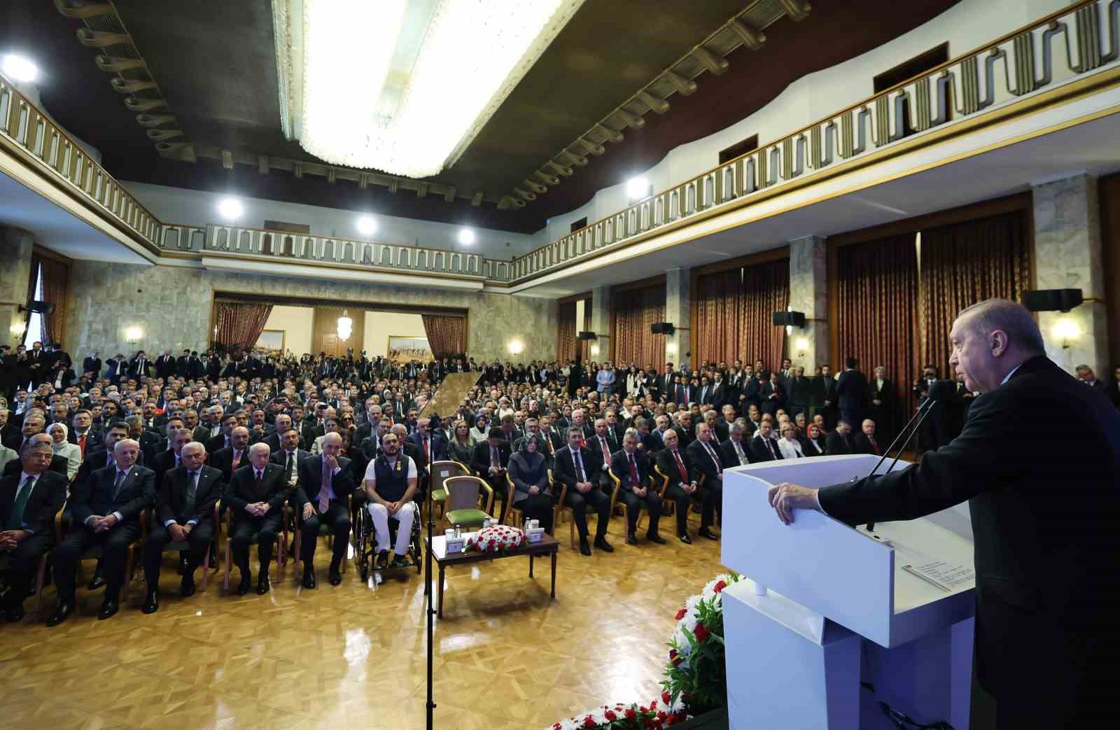 Cumhurbaşkanı Erdoğan: "FETÖ’cü teröristler, yeminli Türkiye düşmanlarına hizmetkar olmayı sürdürüyorlar" 12 cumhurbaskani erdogan fetocu teroristler yeminli turkiye dusmanlarina hizmetkar olmayi surduruyorlar 8 qyUfRDRl