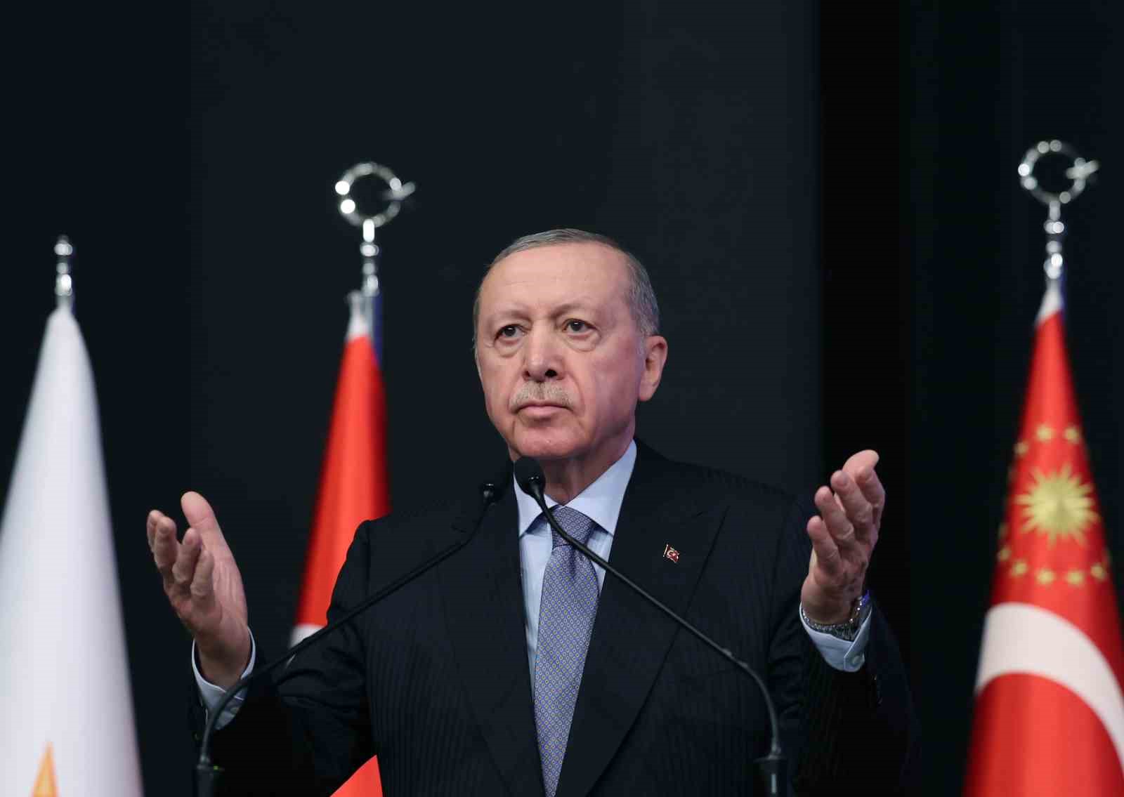 cumhurbaskani erdogan filistinlilerin kani elinde olanlarin hadsizligi teneke tingirtisi hukmundedir 8 LJAwt58H