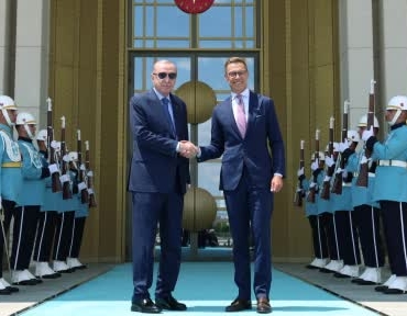 cumhurbaskani-erdogan-finlandiya-cumhurbaskani-alexander-stubb-ile-gorustu-wWTcuuQM.jpg