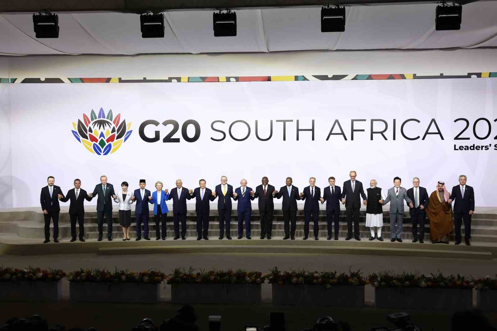cumhurbaskani erdogan g20 aile fotografina katildi 2 pTkZwsAS