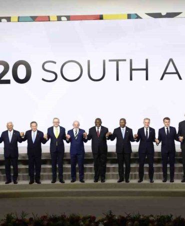 cumhurbaskani-erdogan-g20-aile-fotografina-katildi-Vn9Lv6kT.jpg