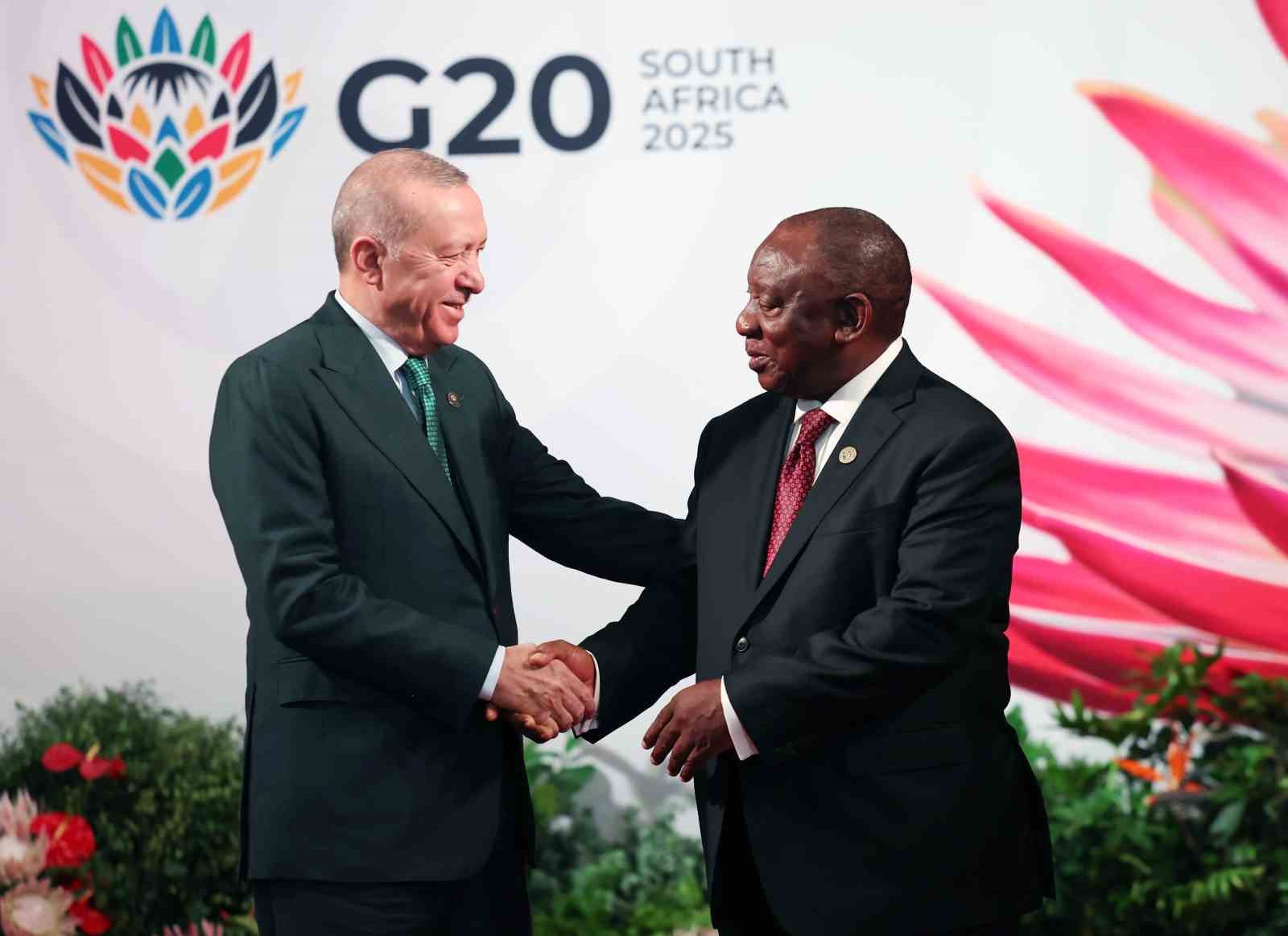 cumhurbaskani erdogan g20 liderler zirvesi resmi karsilama torenine katildi 4