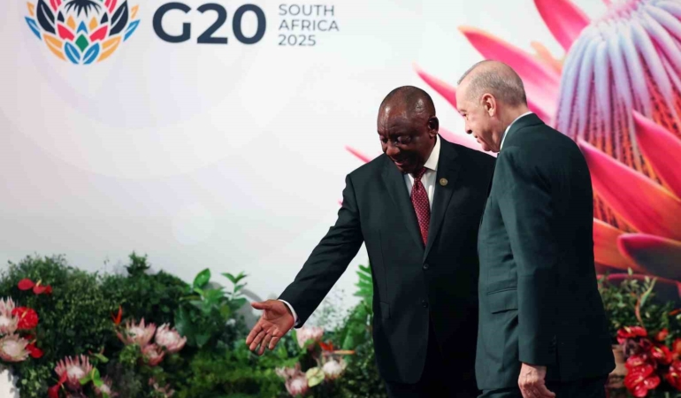 cumhurbaskani-erdogan-g20-liderler-zirvesi-resmi-karsilama-torenine-katildi-NAbgkEK1.jpg
