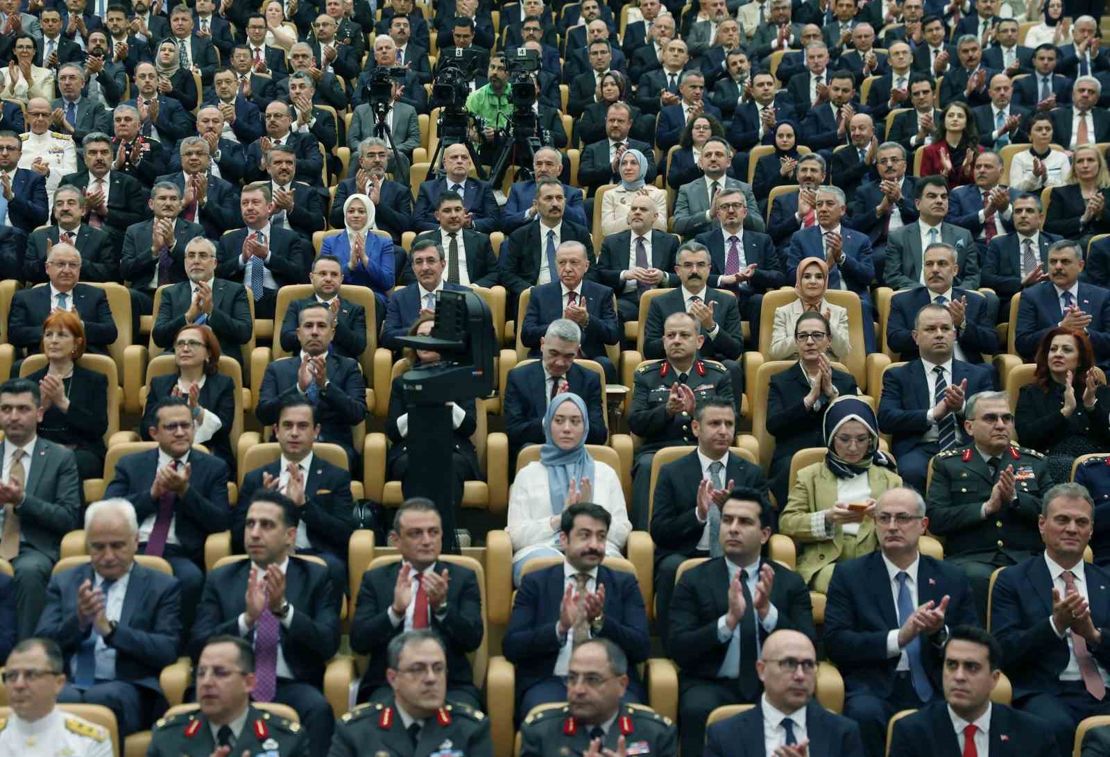cumhurbaskani-erdogan-gardimizi-indirdigimiz-rehavete-kapildigimiz-anda-bize-bu-topraklarda-hayat-hakki-tanimazlar-uOUOdn2J.jpg