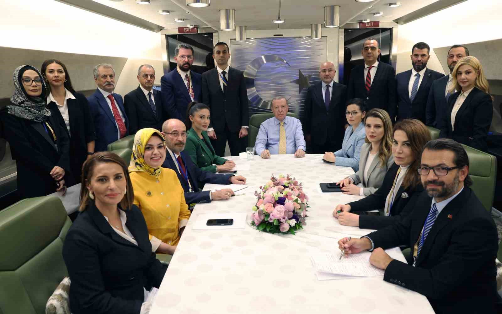 cumhurbaskani erdogan gazze yardim koridorlari kasitli olarak tikanmakta insani yardimlarin bolgeye ulasmasi maalesef engellenmekte 5YhYUEKh