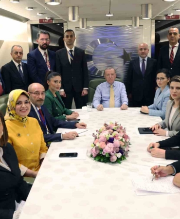 cumhurbaskani-erdogan-gazze-yardim-koridorlari-kasitli-olarak-tikanmakta-insani-yardimlarin-bolgeye-ulasmasi-maalesef-engellenmekte-cgFpUMLD.jpg