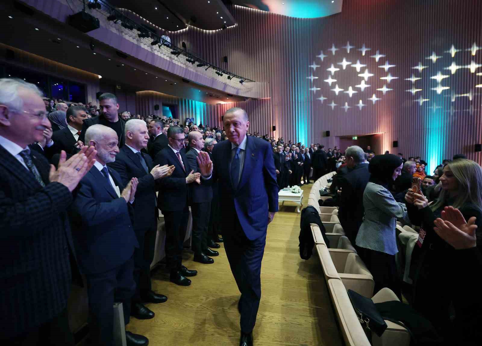 cumhurbaskani erdogan gazzeye konteyner gonderelim diyoruz ancak netanyahu denilen bu zalim bu cagrilara asla IHcaZUFn