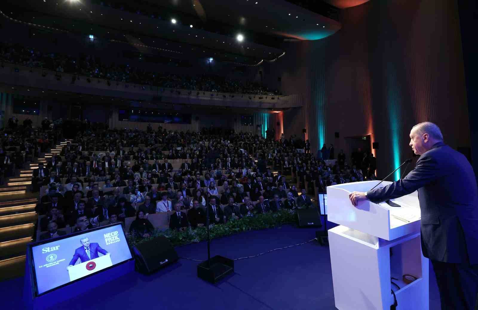 cumhurbaskani erdogan gazzeye konteyner gonderelim diyoruz ancak netanyahu denilen bu zalim bu cagrilara asla hJ9vKrvN