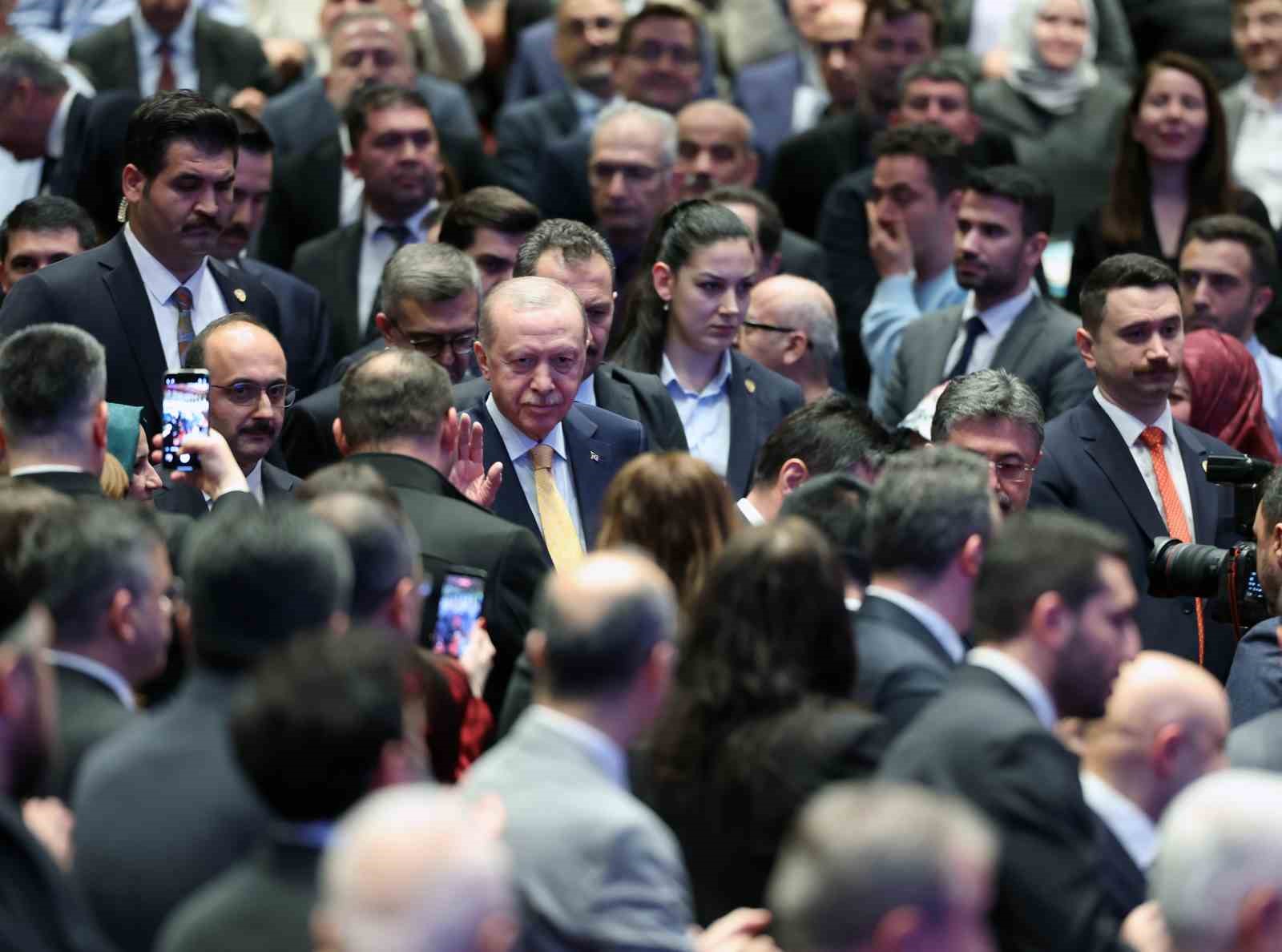 Cumhurbaşkanı Erdoğan: "Geçtiğimiz asırda petrol ve karbon yakıtlar için yapılan mücadele önümüzdeki dönemde su alanında yapılacaktır" 7 cumhurbaskani erdogan gectigimiz asirda petrol ve karbon yakitlar icin yapilan mucadele onumuzdeki donemde su 5k9XzkdL