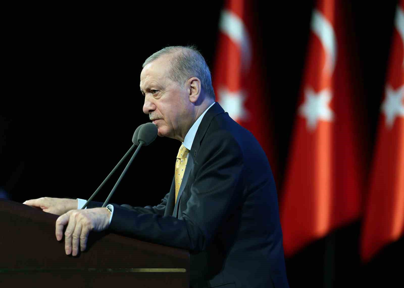 Cumhurbaşkanı Erdoğan: "Geçtiğimiz asırda petrol ve karbon yakıtlar için yapılan mücadele önümüzdeki dönemde su alanında yapılacaktır" 9 cumhurbaskani erdogan gectigimiz asirda petrol ve karbon yakitlar icin yapilan mucadele onumuzdeki donemde su kU8CZVeA