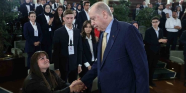 cumhurbaskani-erdogan-gencler-ve-milli-sporcularla-bir-araya-geldi-QIdcCizk.jpg