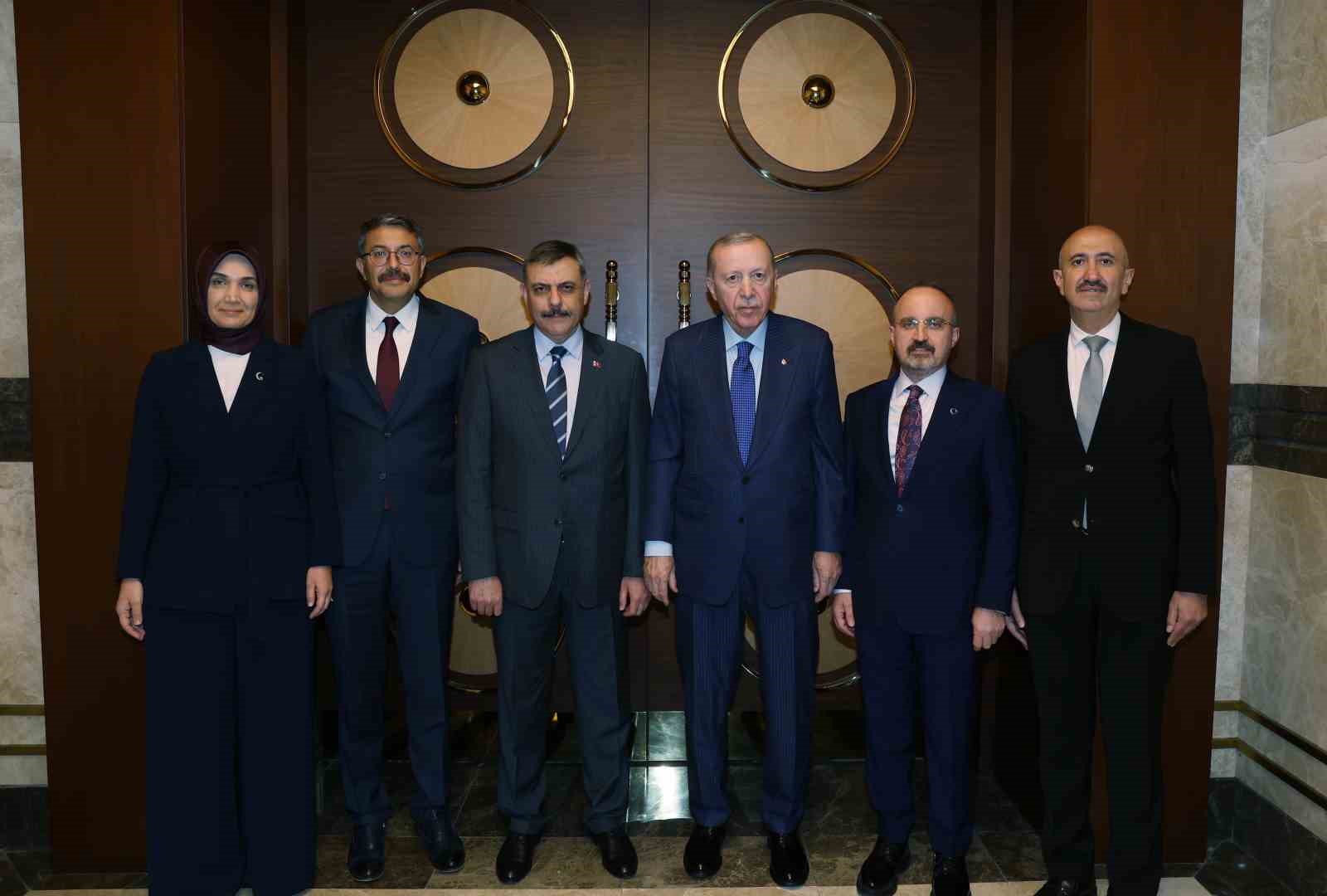 cumhurbaskani erdogan her oyunu bozacak her komployu bosa cikaracak hazirligimiz var 10 iaXAkDLd