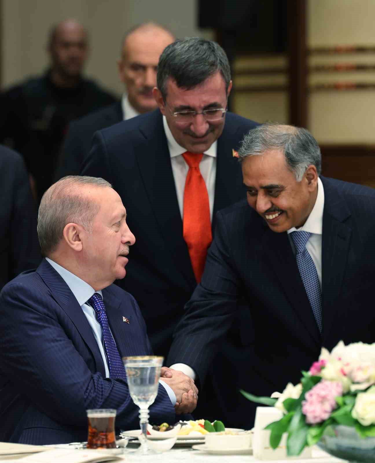 cumhurbaskani erdogan her oyunu bozacak her komployu bosa cikaracak hazirligimiz var 23