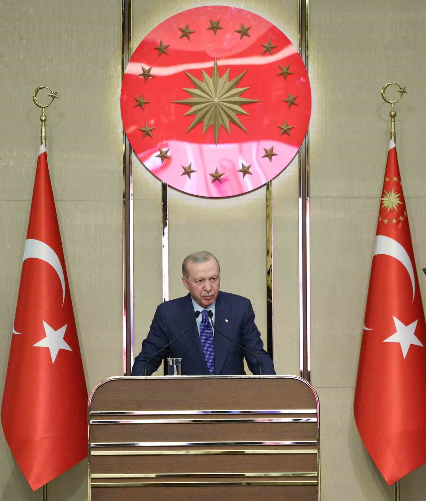 cumhurbaskani erdogan her oyunu bozacak her komployu bosa cikaracak hazirligimiz var 24 DhU9zLLy