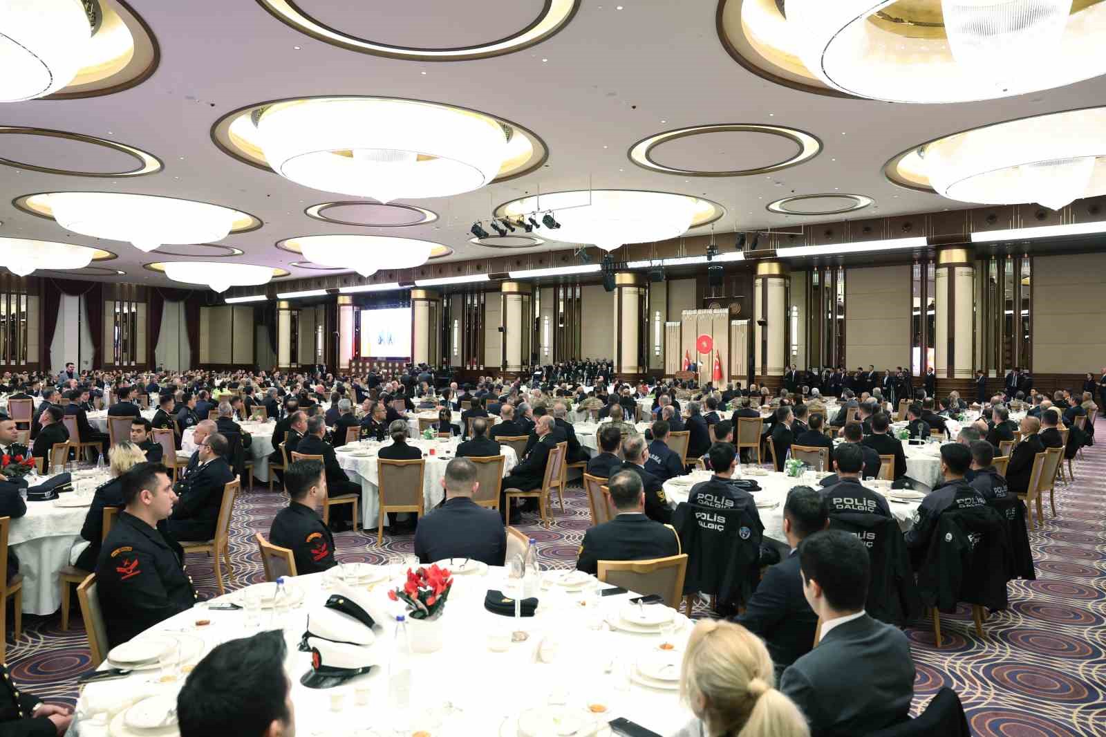 cumhurbaskani erdogan her oyunu bozacak her komployu bosa cikaracak hazirligimiz var 5 LFi54scp