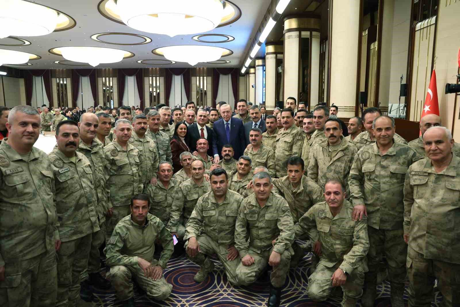 cumhurbaskani erdogan her oyunu bozacak her komployu bosa cikaracak hazirligimiz var 8 VwipkD8l
