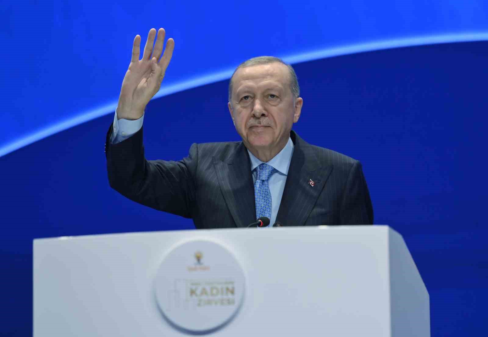cumhurbaskani erdogan hicbir ayrim yapmadan sehrine hizmet edenin yaninda sehrini yagmalayanin karsisinda olacagiz 5