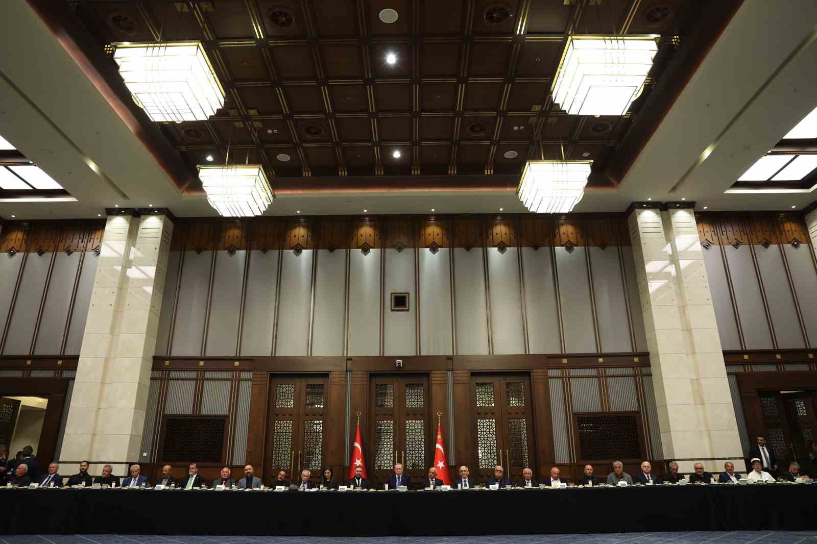 cumhurbaskani erdogan hicri 61 yilinin 10 muharrem gununde bedenler bir bir topraga dusse de fWP6veBz