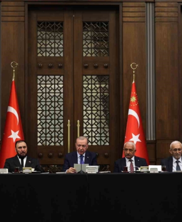 cumhurbaskani-erdogan-hicri-61-yilinin-10-muharrem-gununde-bedenler-bir-bir-topraga-dusse-de-inSfHMI1.jpg