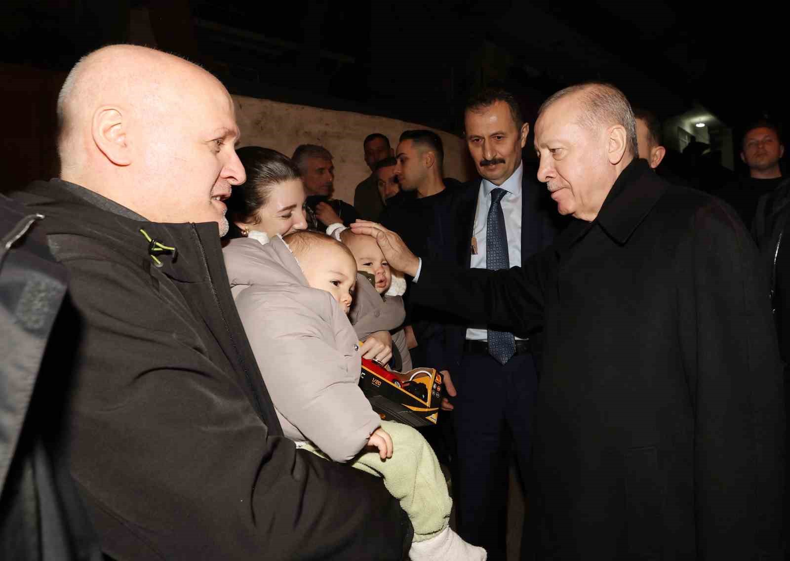 cumhurbaskani erdogan iftarda kayacik ailesinin misafiri oldu 5 zlBObNiA