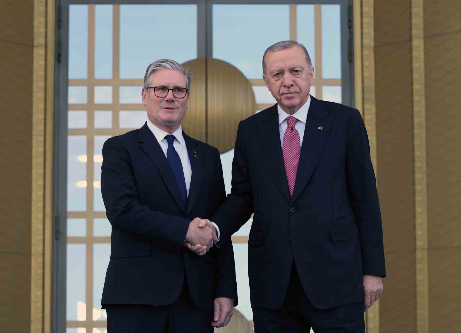 cumhurbaskani erdogan ingiltere basbakani starmeri resmi torenle karsiladi 14 f4E5t4zb
