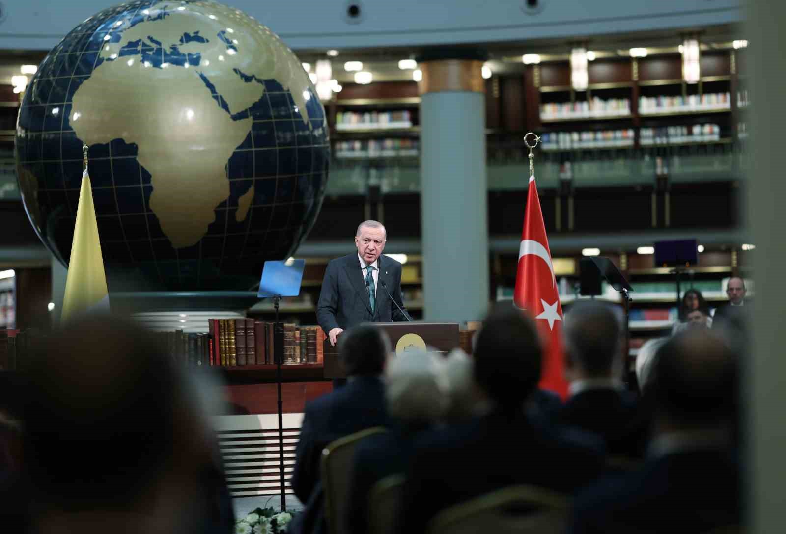 cumhurbaskani erdogan insanlik ailesi olarak filistin halkina en buyuk borcumuz adalettir 2 gSaqISO2