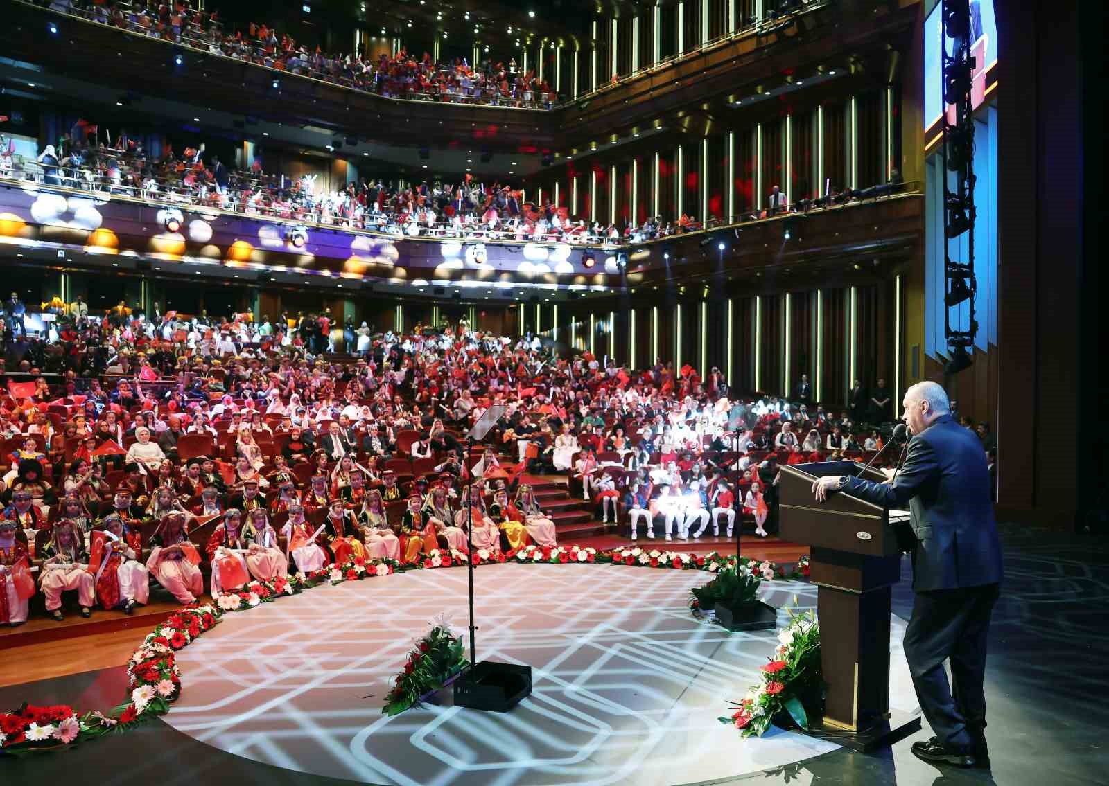 Cumhurbaşkanı Erdoğan: "İnsanlık zincirinin ebediyet halkası olan siz çocuklarımız geleceğimizi şekillendireceksiniz" 15 cumhurbaskani erdogan insanlik zincirinin ebediyet halkasi olan siz cocuklarimiz gelecegimizi sekillendireceksiniz 11 EW5GjG4D