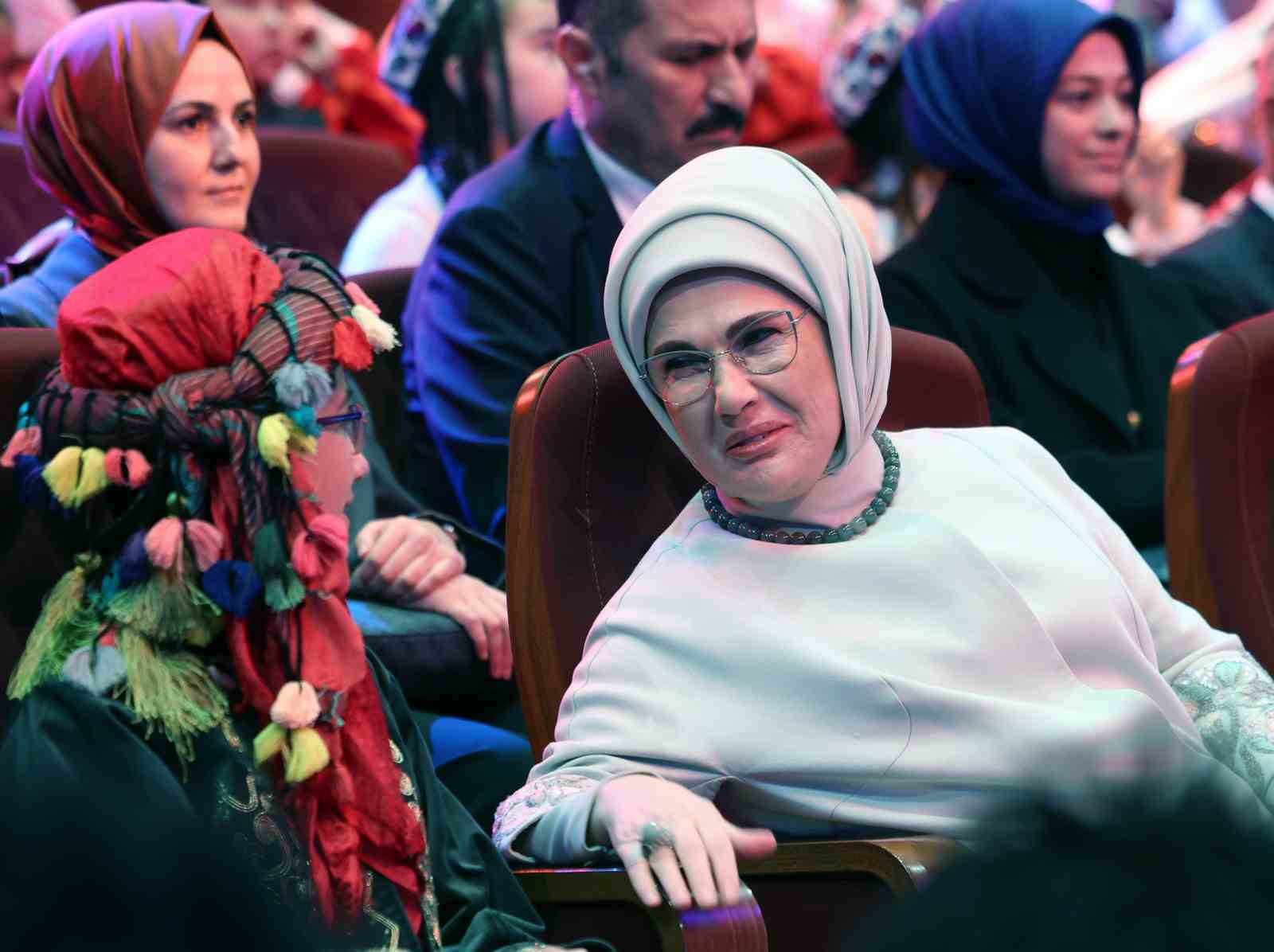 Cumhurbaşkanı Erdoğan: "İnsanlık zincirinin ebediyet halkası olan siz çocuklarımız geleceğimizi şekillendireceksiniz" 21 cumhurbaskani erdogan insanlik zincirinin ebediyet halkasi olan siz cocuklarimiz gelecegimizi sekillendireceksiniz 17 mNTWwHaR