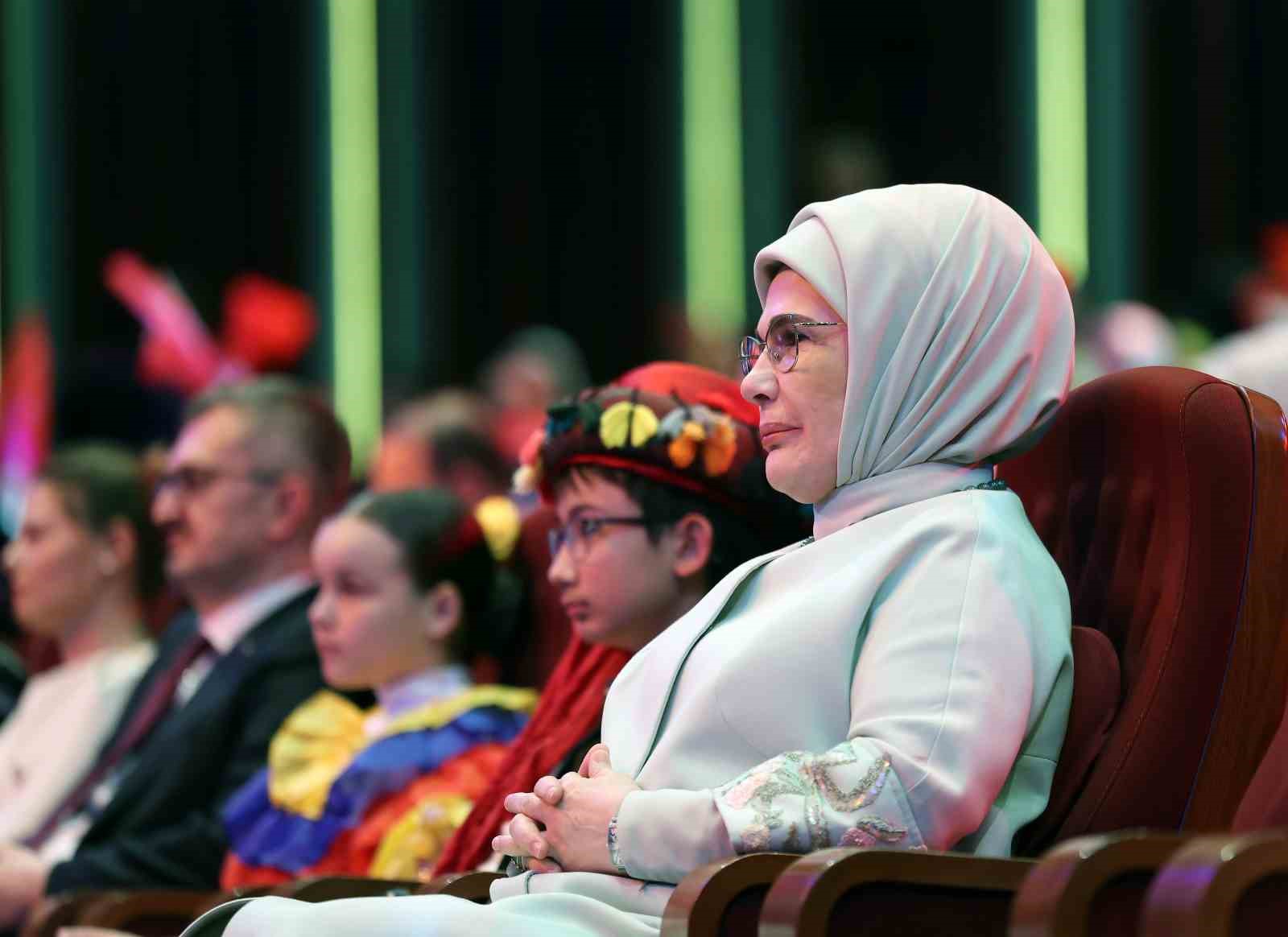 Cumhurbaşkanı Erdoğan: "İnsanlık zincirinin ebediyet halkası olan siz çocuklarımız geleceğimizi şekillendireceksiniz" 29 cumhurbaskani erdogan insanlik zincirinin ebediyet halkasi olan siz cocuklarimiz gelecegimizi sekillendireceksiniz 25 9GJhi3wn
