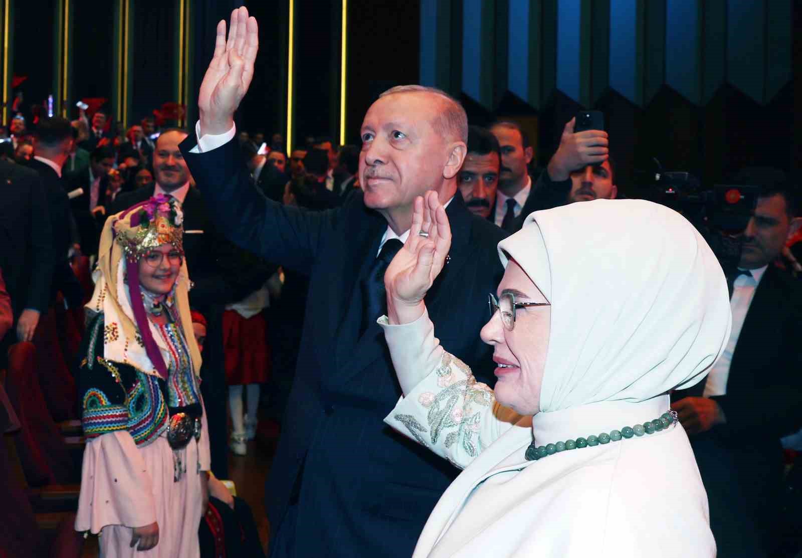 Cumhurbaşkanı Erdoğan: "İnsanlık zincirinin ebediyet halkası olan siz çocuklarımız geleceğimizi şekillendireceksiniz" 8 cumhurbaskani erdogan insanlik zincirinin ebediyet halkasi olan siz cocuklarimiz gelecegimizi sekillendireceksiniz 4 d6hzkjui