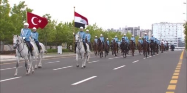 cumhurbaskani-erdogan-irak-basbakani-zeydiyi-torenle-karsiladi-uwh9gkKv.jpg