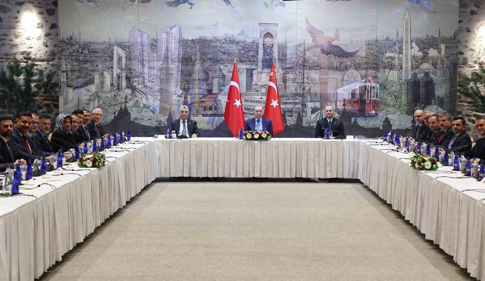 Cumhurbaşkanı Erdoğan, iş adamları heyetini kabul etti 8 cumhurbaskani erdogan is adamlari heyetini kabul etti 4 NrFkNU6O